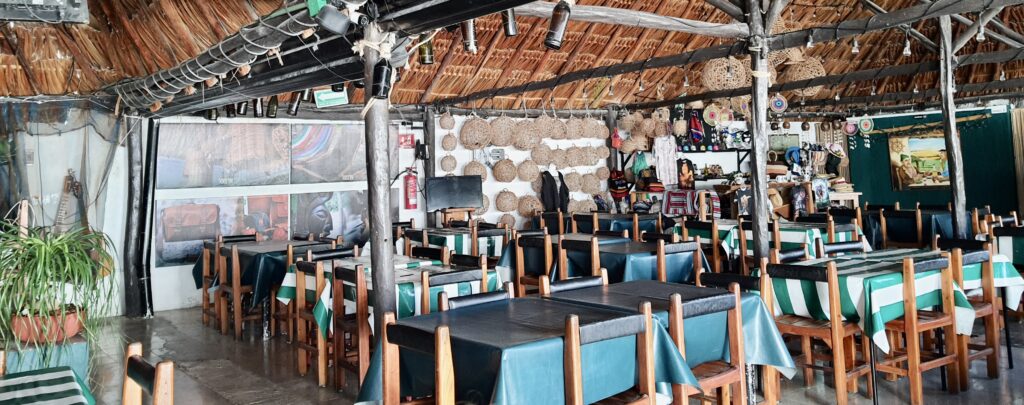 Viejo Bar Chicxulub interior