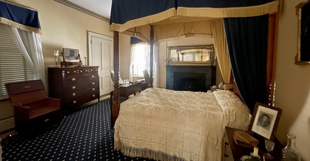 antique bedroom