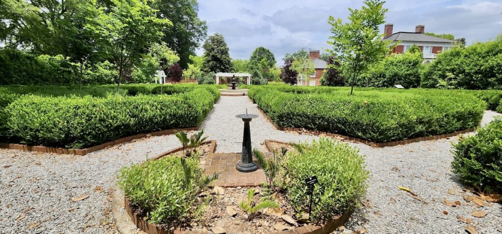 garden at Robert Hills House