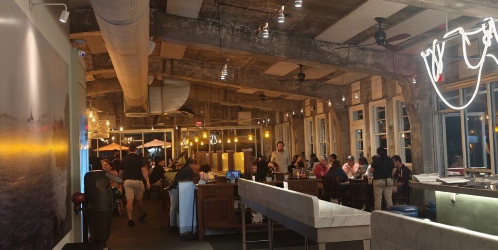 Fleet Landing Restaurant & Bar interior