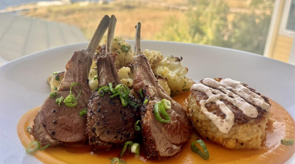 lamb pops and crab cake