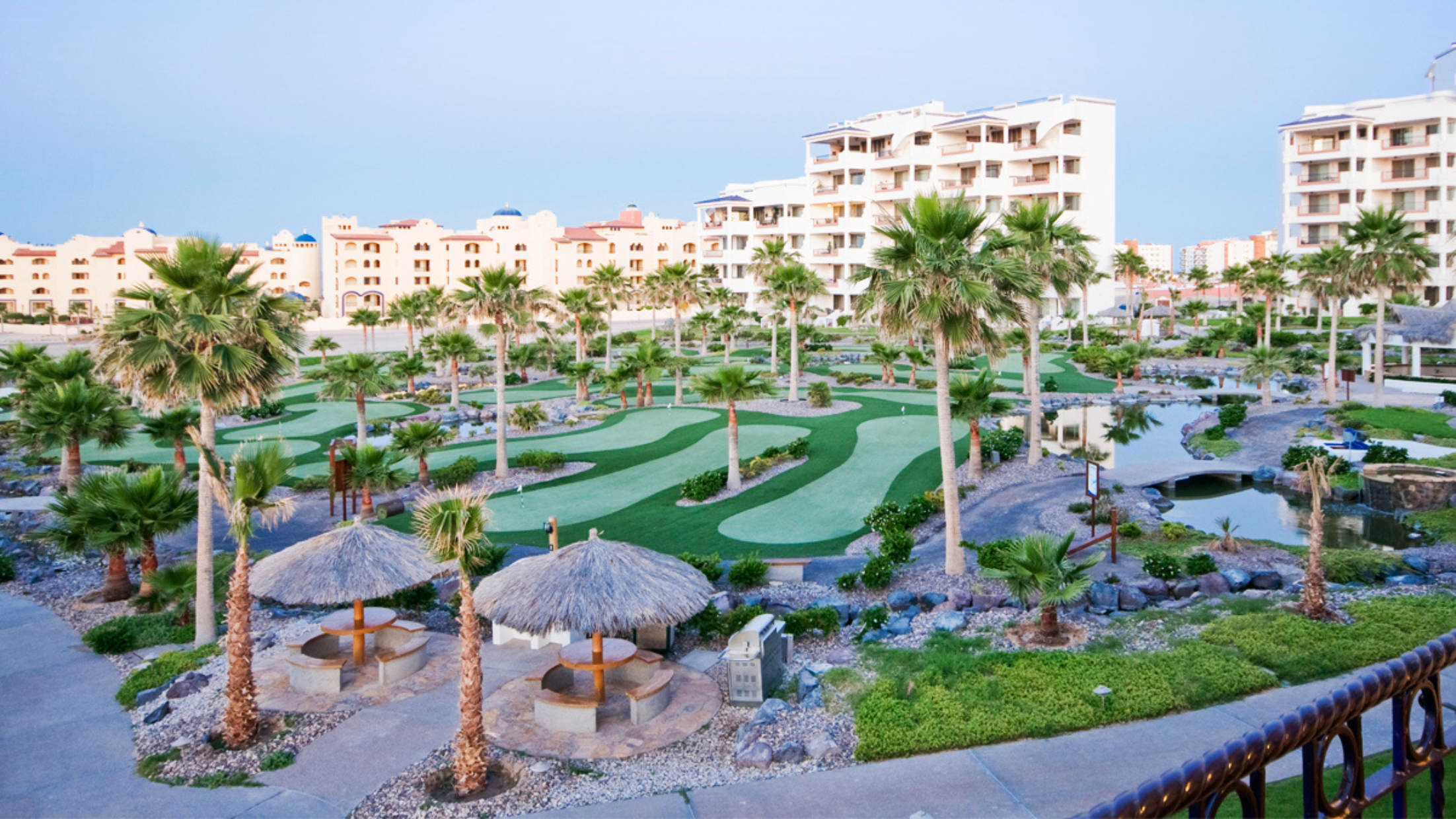 Casa Blanca Golf Villas