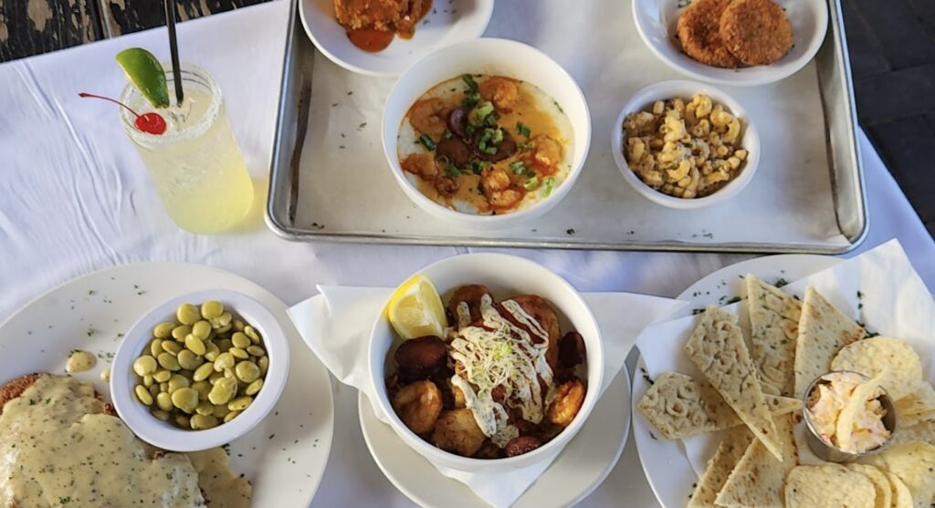 A Lowcountry Backyard Restaurant food