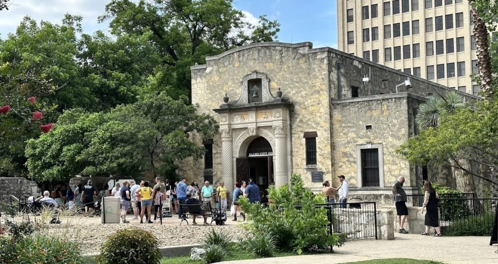 Alamo gift shop