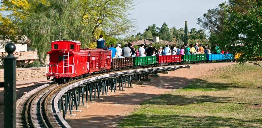 Paradise & Pacific Railroad ride