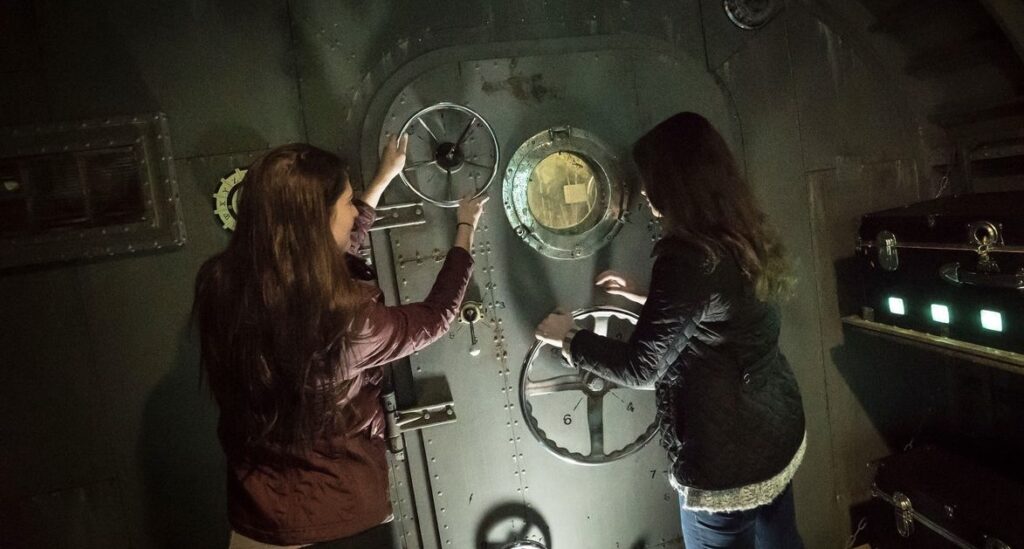 submarine room
