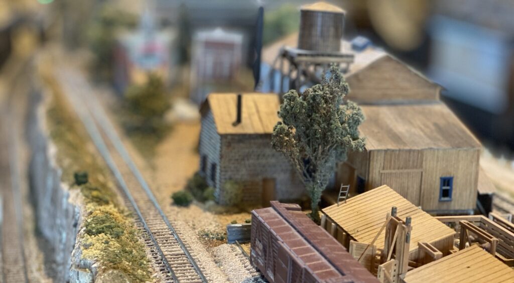 model train setting