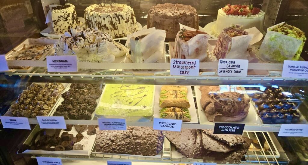 deli desserts
