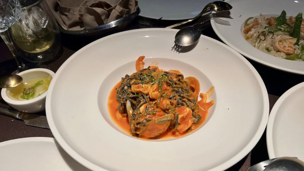 pasta at Cenacolo Puerto Cancún