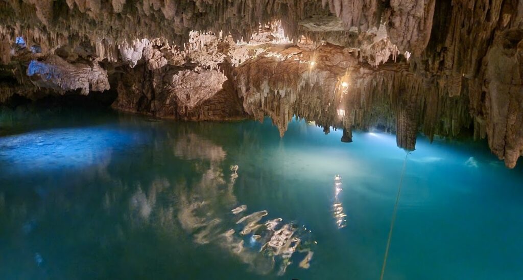 Yal-Ku Cenote