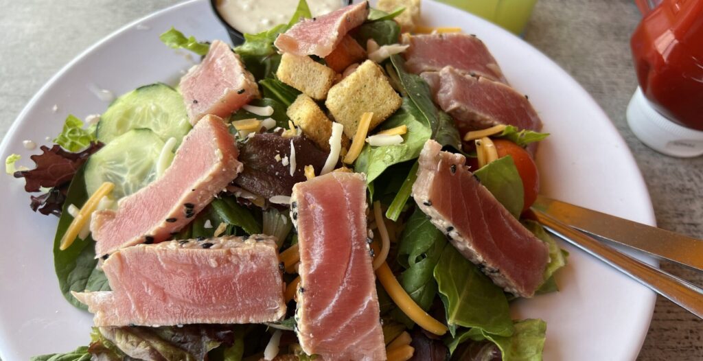 seared ahi tuna salad